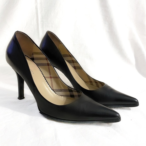 Burberry Vintage Check Point-Toe Pumps - Picture 1 of 6